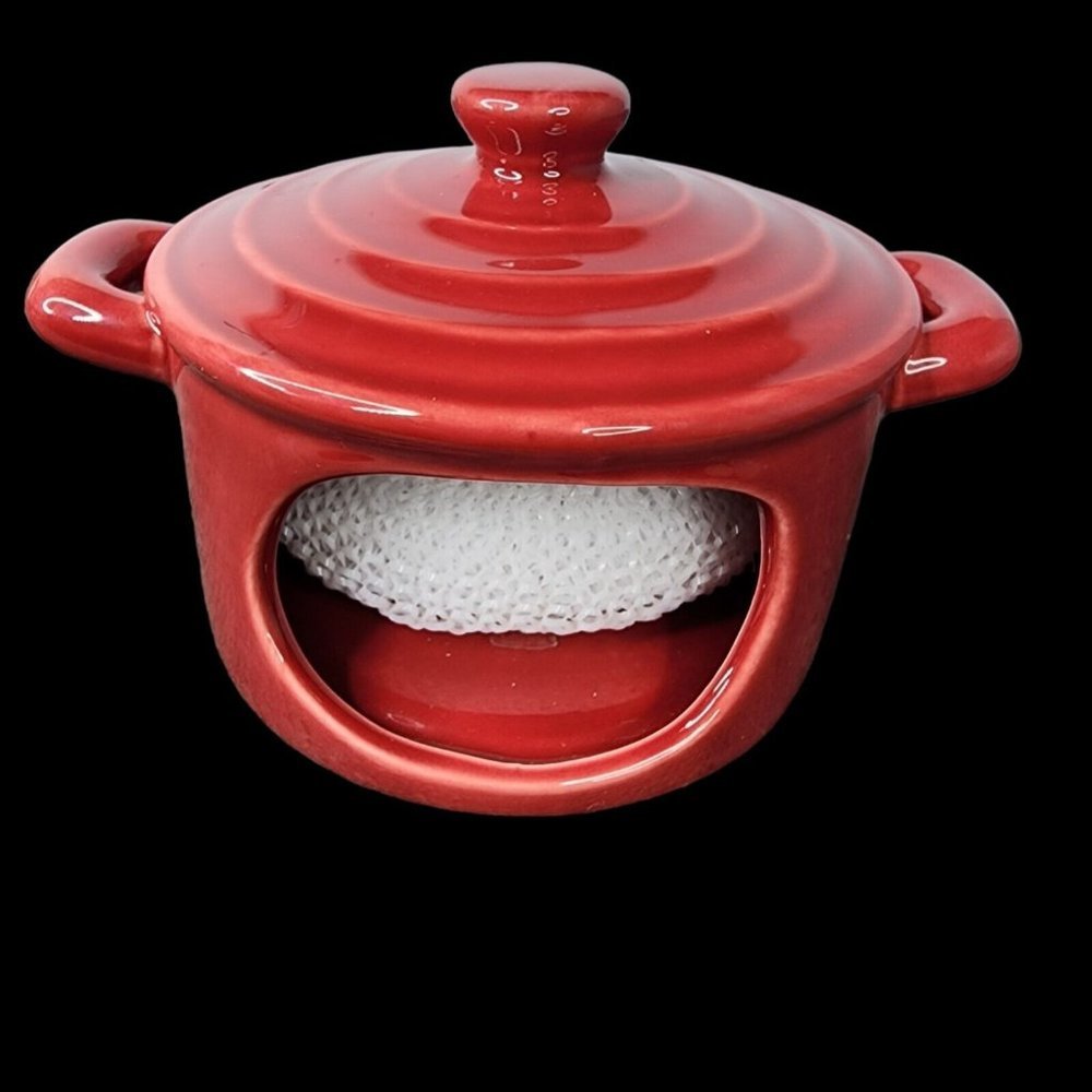 In the Kitchen Series Red Pot Scrubby Holder White Sponge